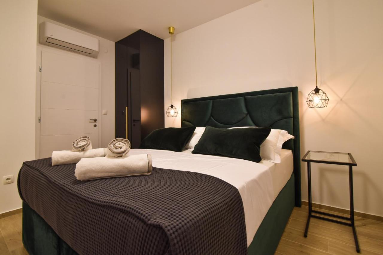 Luxury Apartments La Perla บาร์บินเย ภายนอก รูปภาพ