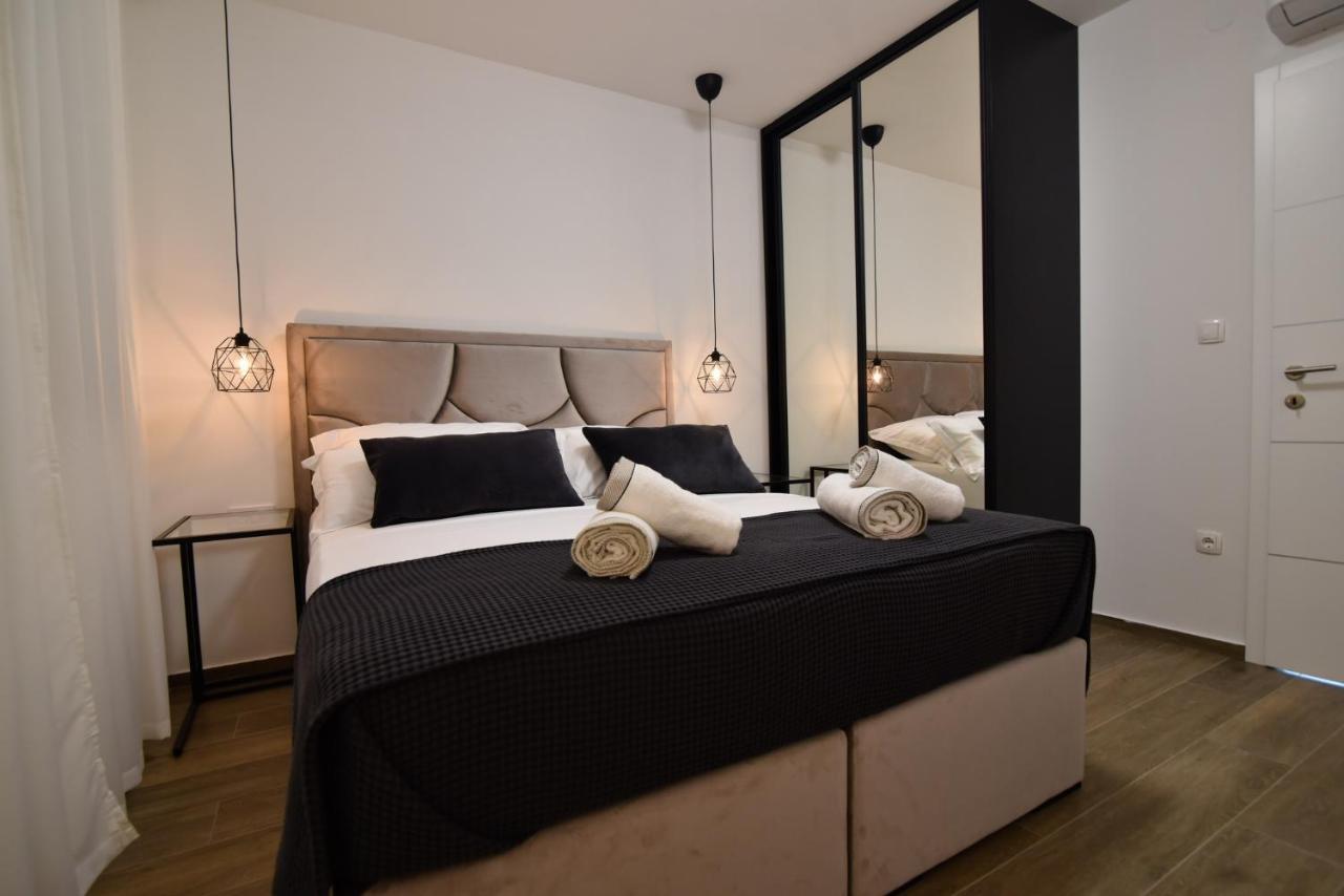 Luxury Apartments La Perla บาร์บินเย ภายนอก รูปภาพ