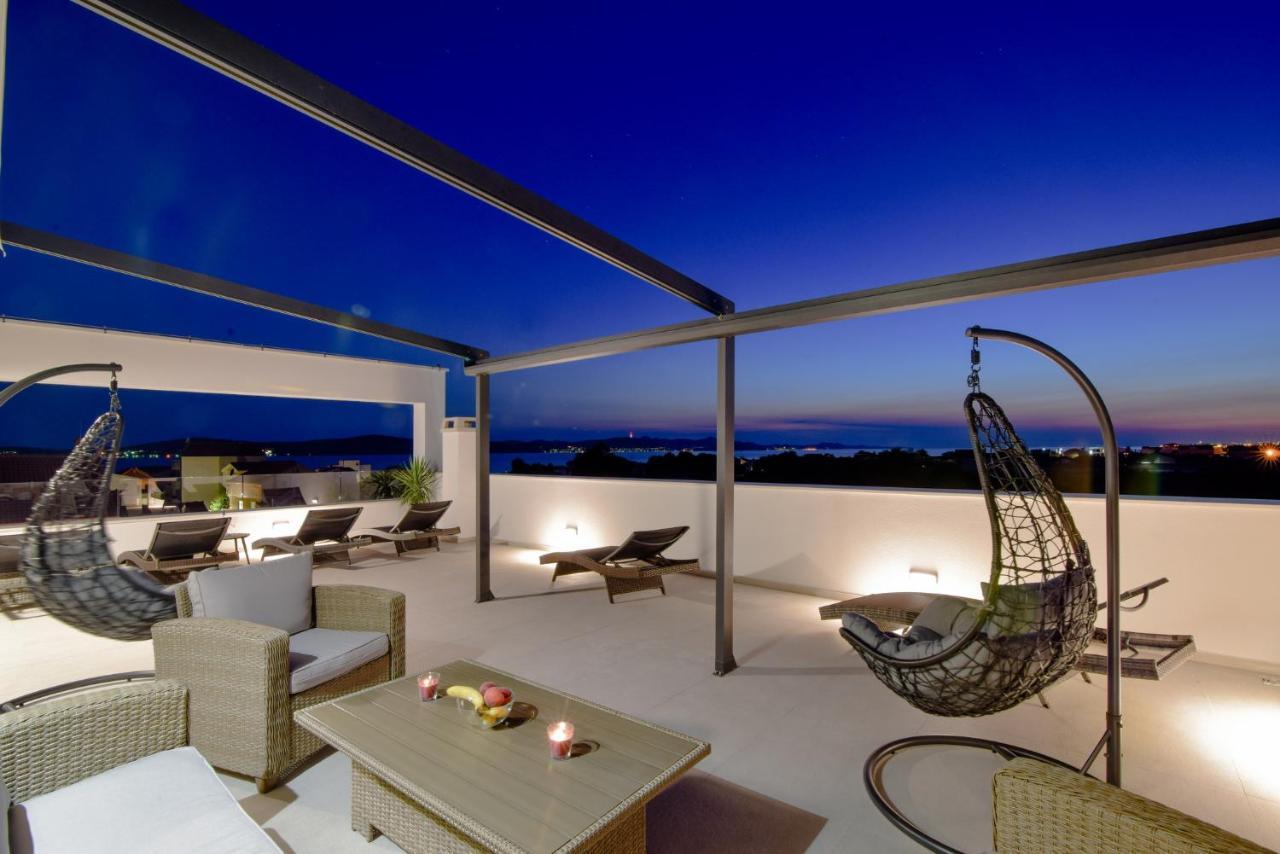Luxury Apartments La Perla บาร์บินเย ภายนอก รูปภาพ
