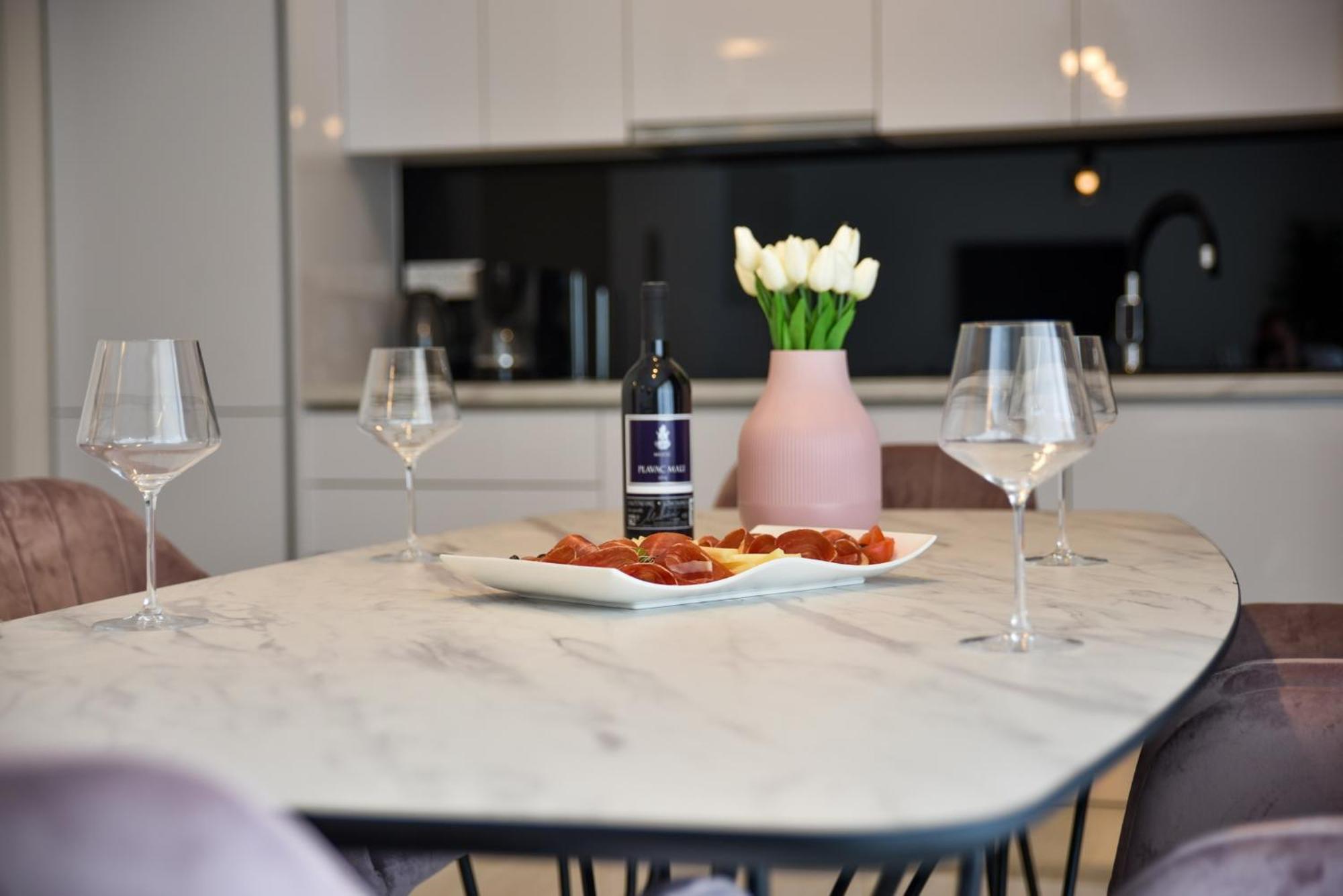 Luxury Apartments La Perla บาร์บินเย ห้อง รูปภาพ
