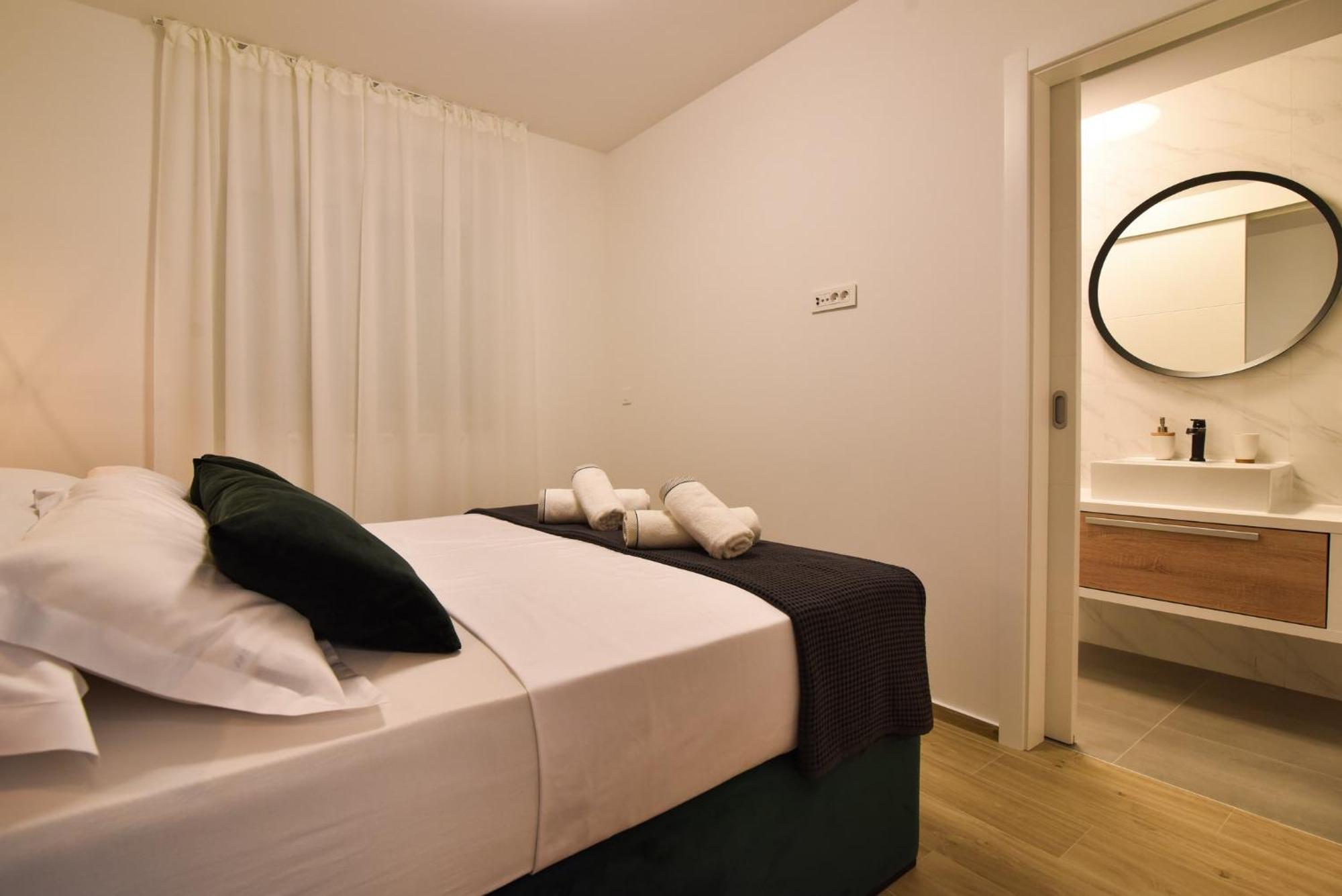 Luxury Apartments La Perla บาร์บินเย ห้อง รูปภาพ